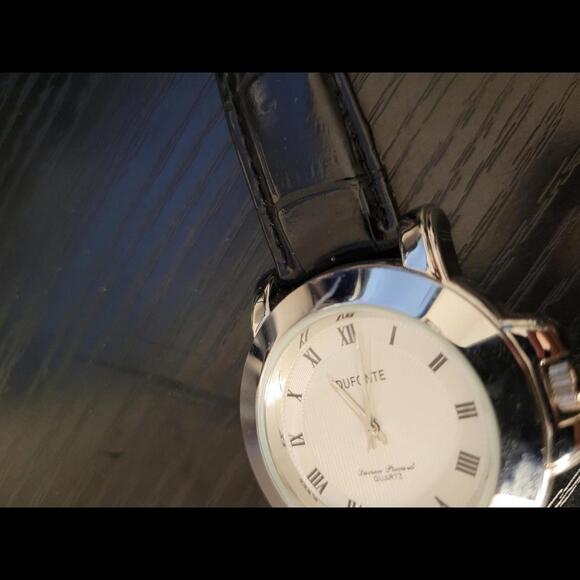 🔥RARE VINTAGE Lucien Piccard Dufonte 41mm Mens Quartz Watch - Picture 6 of 6